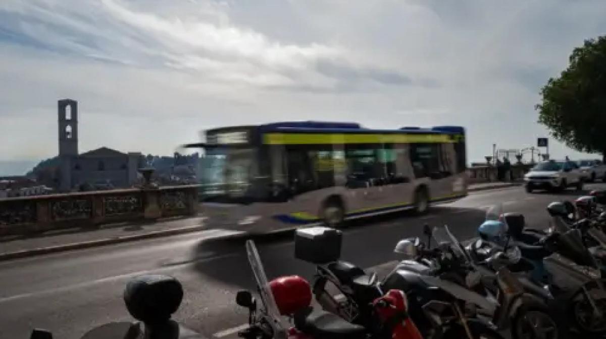 Assisi: navette gratuite per il centro fino al 18 agosto. Tutte le info