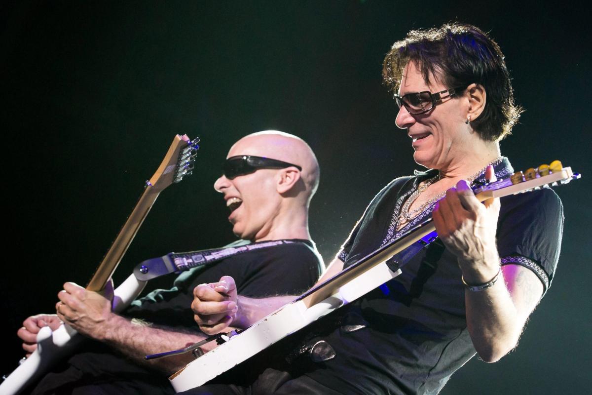 Steve Vai e Joe Satriani a Umbria Jazz, da oggi aperte le prevendite