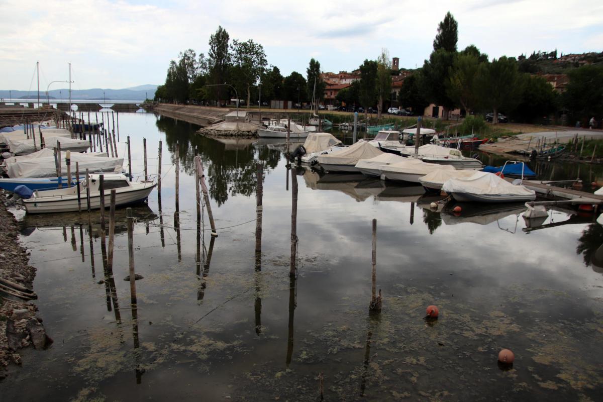 Trasimeno a secco, Tesei chiede al ministro Musumeci la nomina a commissario per il lago
