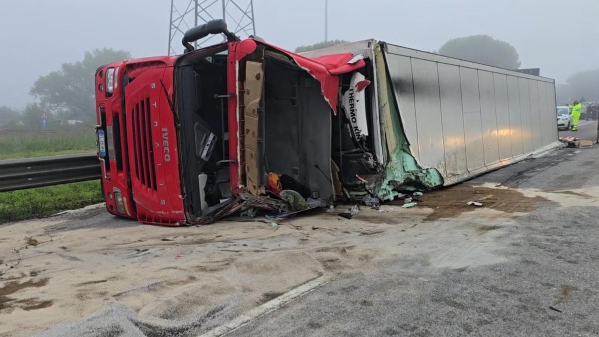 Tragico incidente stradale a Collestrada: un morto e un ferito